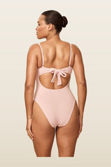 Clovelly One Piece — carry 4