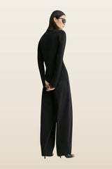 Compact knit buttoned top — carry 4