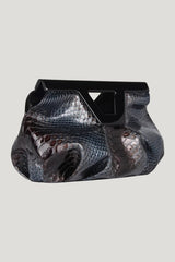 Georgia In Ombre Snake-Effect — model front