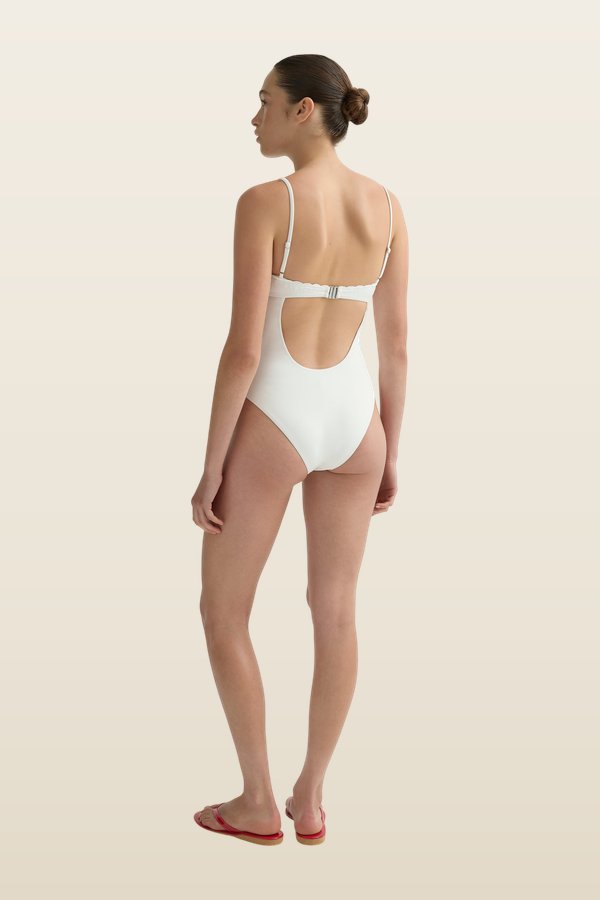 Pia One Piece — carry 4
