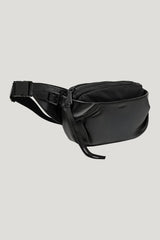 Seeker Sling — model front