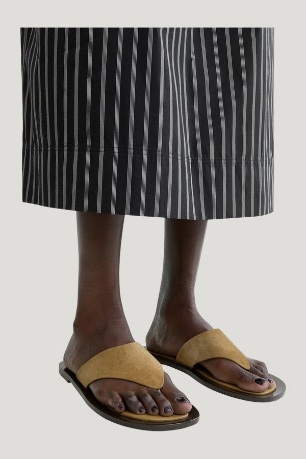 T-bar suede sandals desert — extra