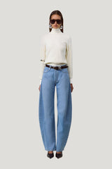 The Barrel Jean (Vintage Medium) — model front