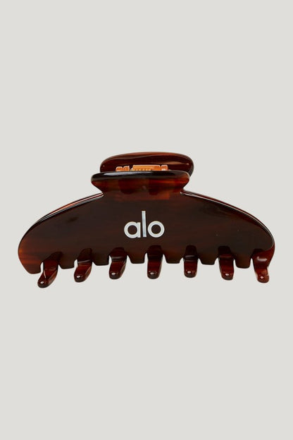 90's Claw Clip - Brown Tortoise — model front