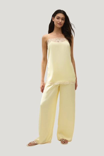 Adnina Pant Lucia Lace — model front