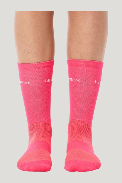 Aero Running Sock In Diva — model front