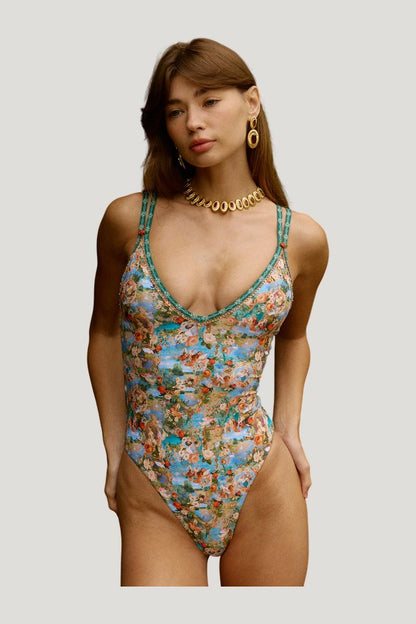 Amalfi One Piece — carry 2