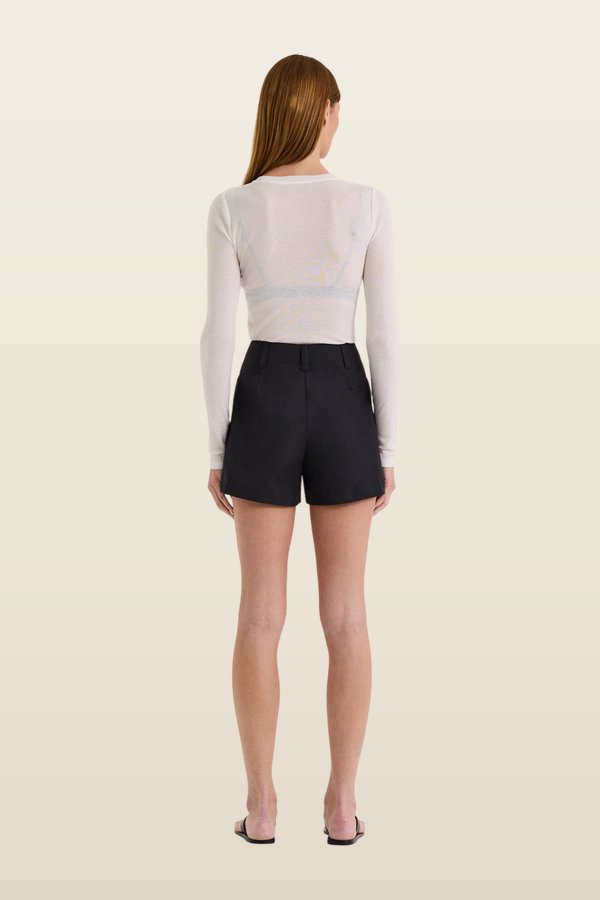 Azura Short — model back