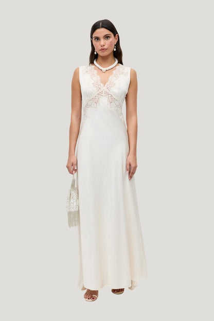 Azzurra - Pearl — model front