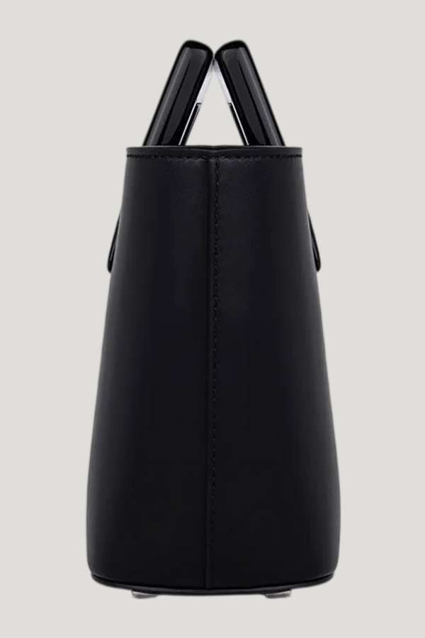 Baby Riviera In Black Leather — model side
