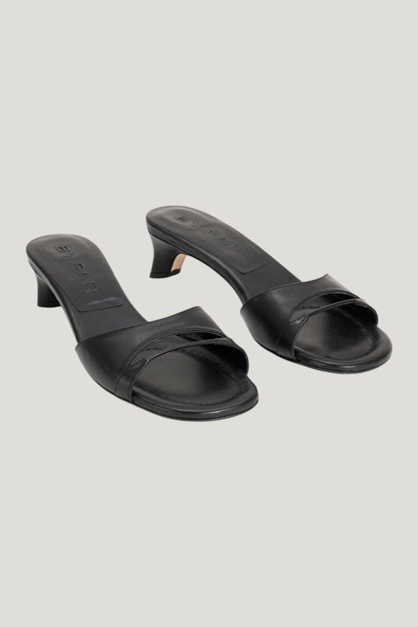 Babygirl Black Nappa Leather Slip-On Mule — model front