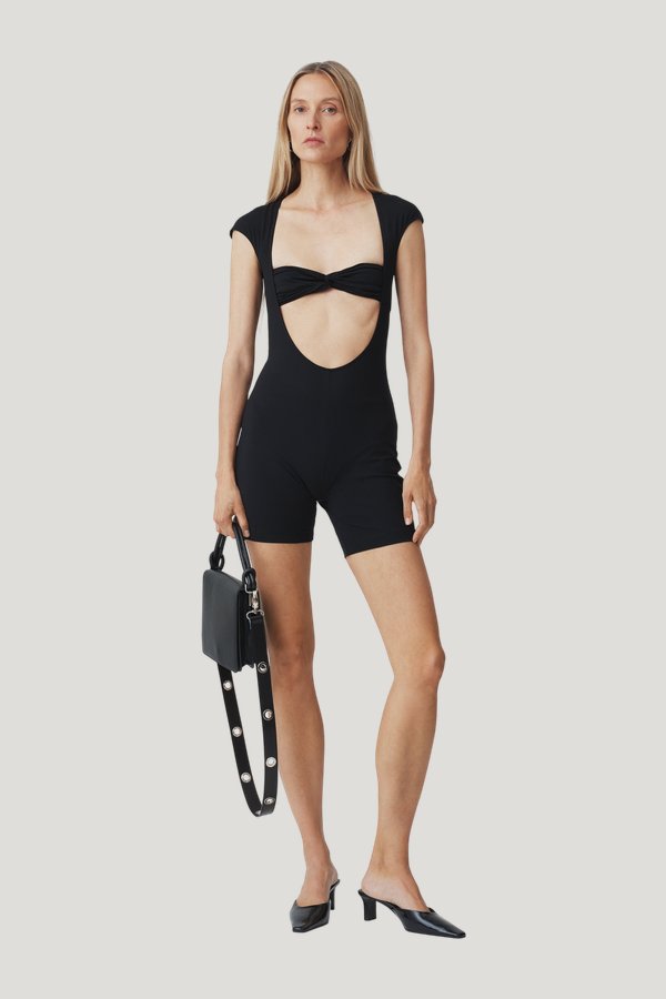 Baes Romper — carry 2