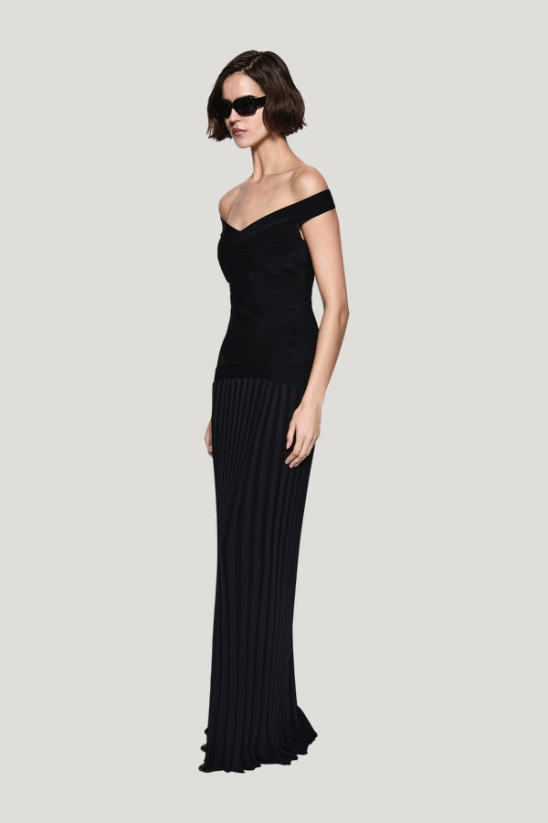 Bandage Knit Dress — model side