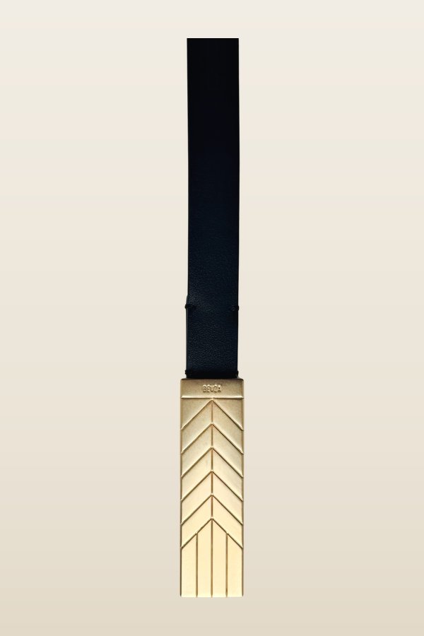 Belt With Spikelet Buckle — model back