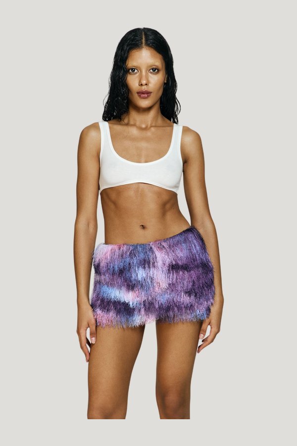 Smoothie skort in Berry — model side