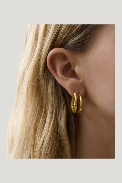 Polished Big Hoop Gold — model front