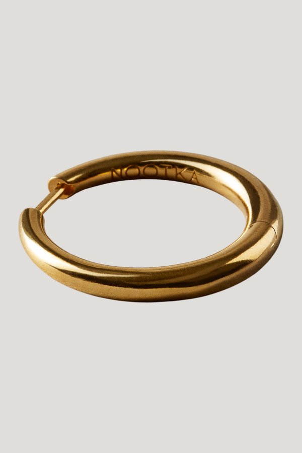 Polished Big Hoop Gold — model side