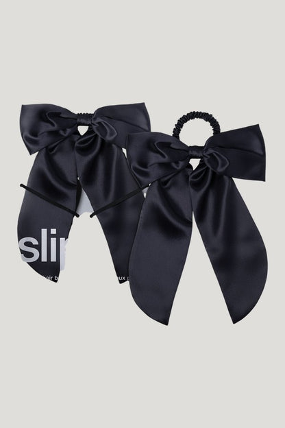 Black Hair Bow — model front