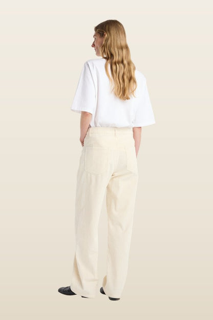 Bruun - Signature baggy corduroy | winter — model back