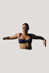 Cala Roja Top - Midnight Crinkle — model front