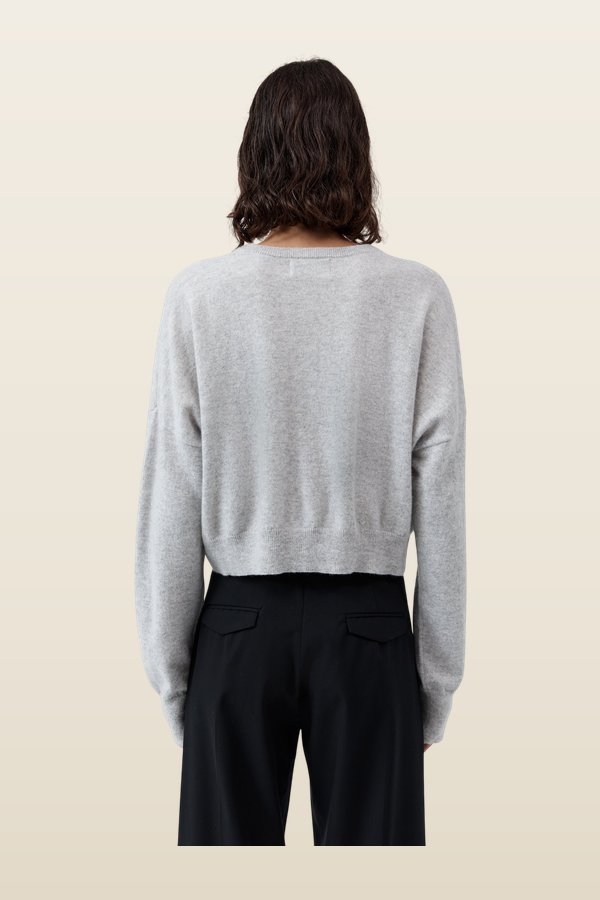 Cashmere Relaxed Cropped Cardigan - Grey Marle — model back