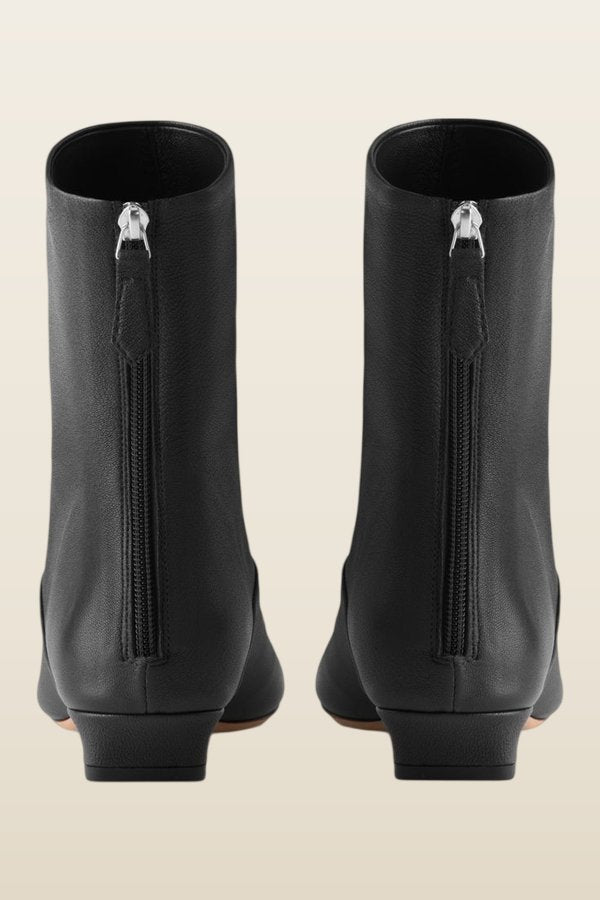 Celina Ankle Boot Black Leather — model back