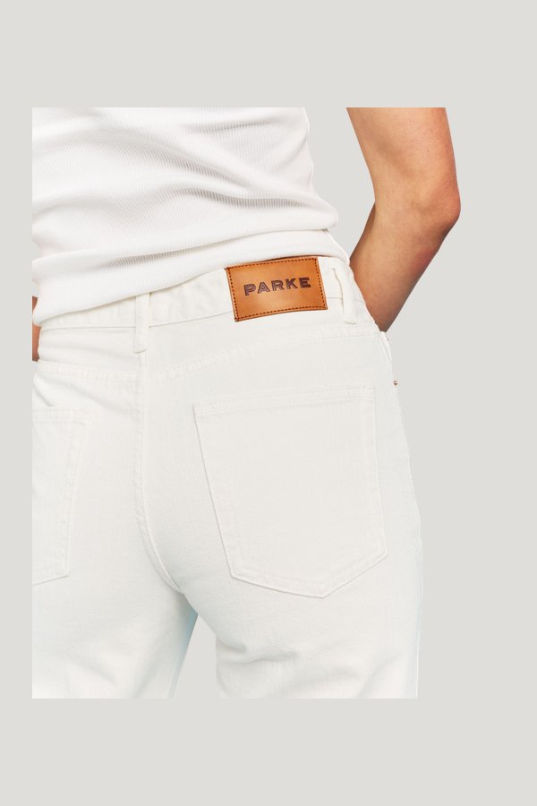 Classic Straight Jeans — extra