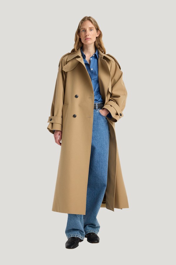 Classic trench — model front