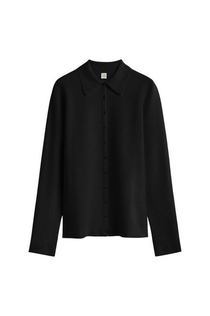 Compact knit buttoned top — packshot