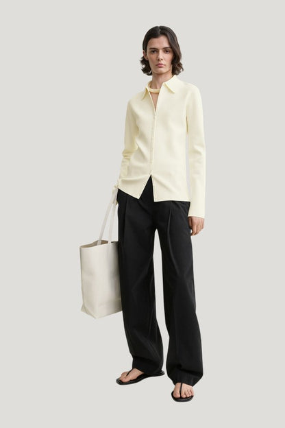 Compact knit buttoned top — carry 2