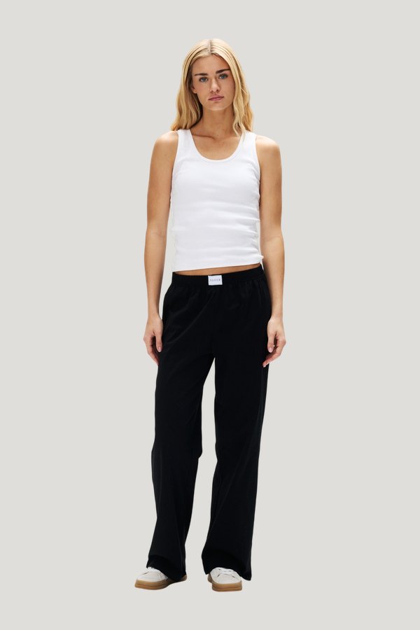 Cotton Boxer Pants — model front