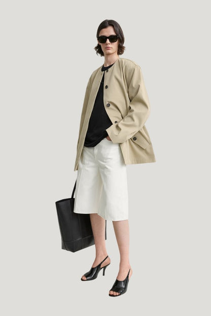 Cotton twill jacket cashew — model front