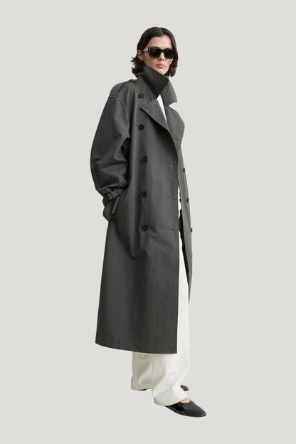 Crisp summer trench — model side