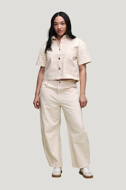Cropped Short Sleeve Denim Shirt — model front
