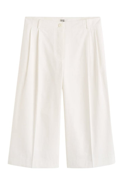 Cropped trousers — packshot