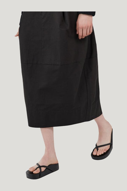 Cross Strap Flatform — model side