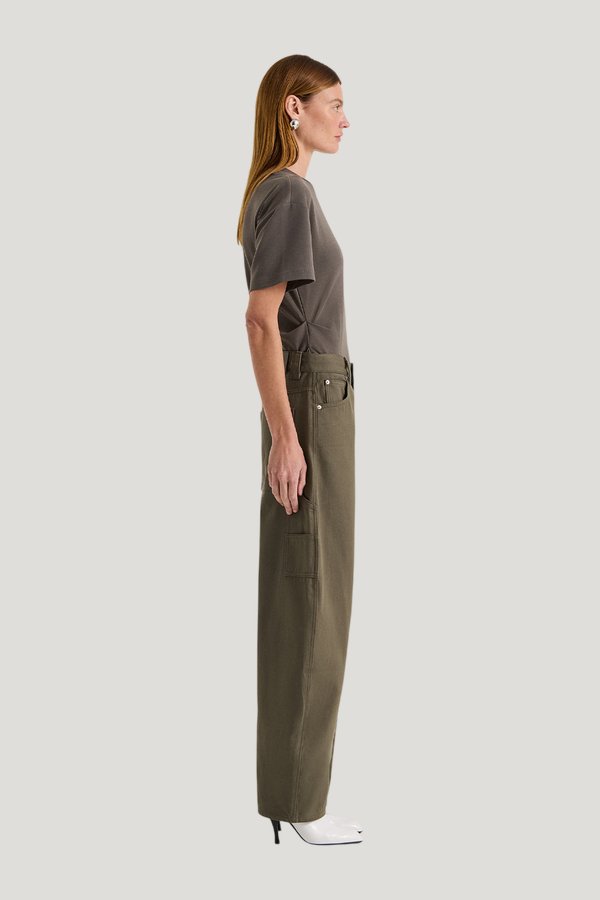 Dara Carpenter Pant — model side