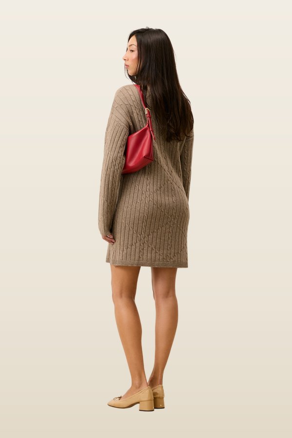Robe DAREEN — model back