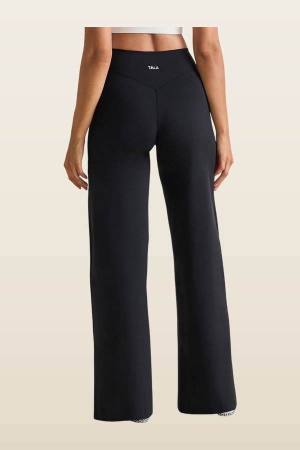 DayFlex Straight Leg Yoga Pant - Shadow — model back