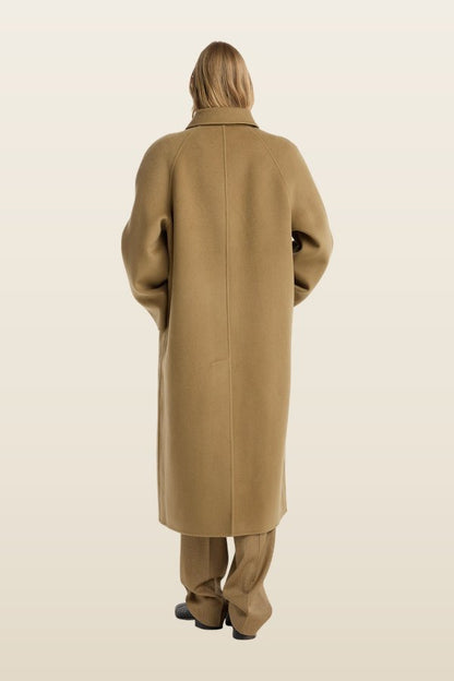 Double-faced wool padded coat — model back