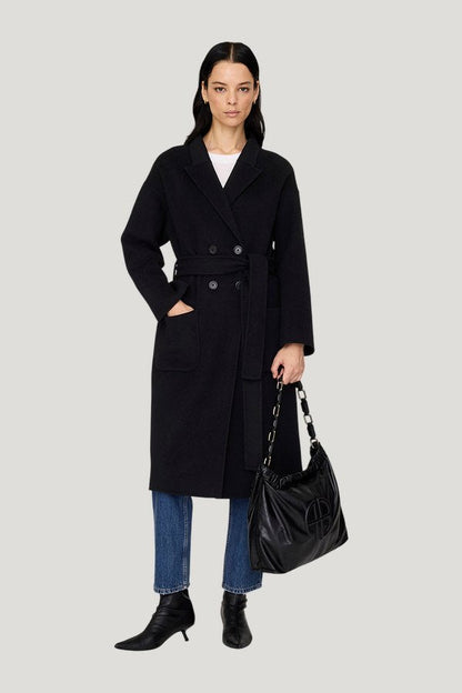 Dylan Coat — carry 3