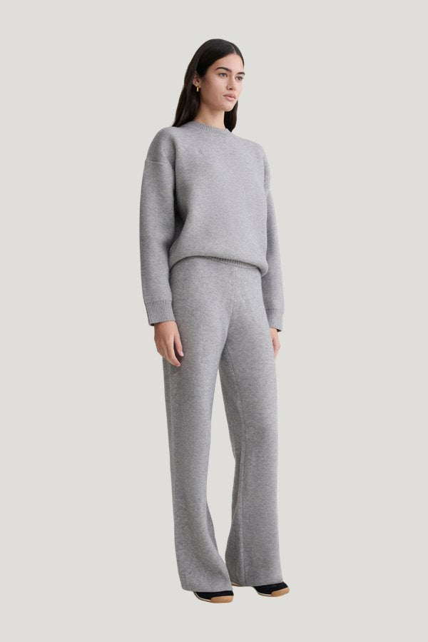 Evan Knit Wide Leg Pants - Grey Marle — model side