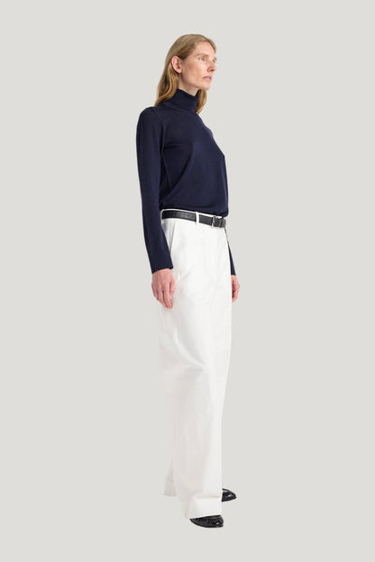 Fine-knit wool cashmere turtleneck — carry 3