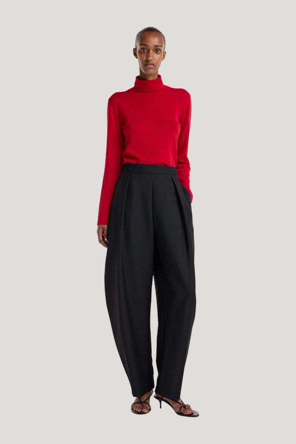 Fine-knit wool cashmere turtleneck — carry 2