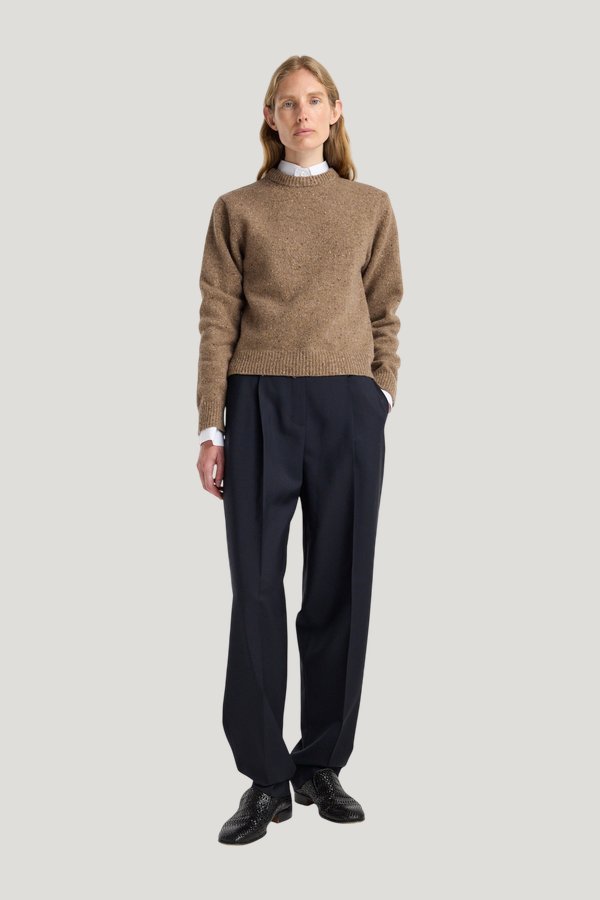 Fitted mouliné crewneck | mouliné taupe melange — carry 2