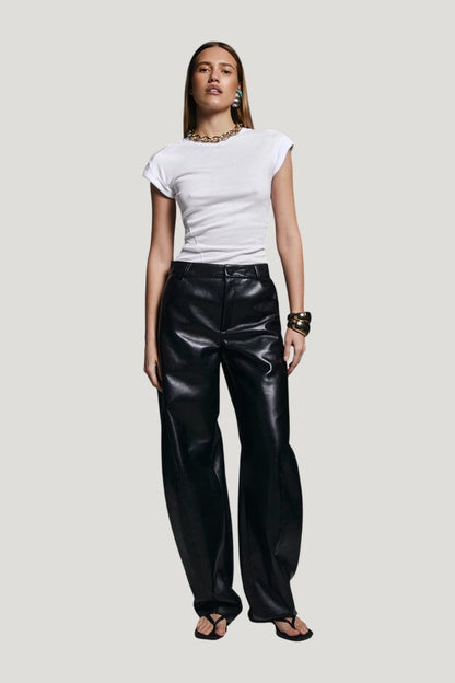 Barrel pants in Genuine Leather — model front