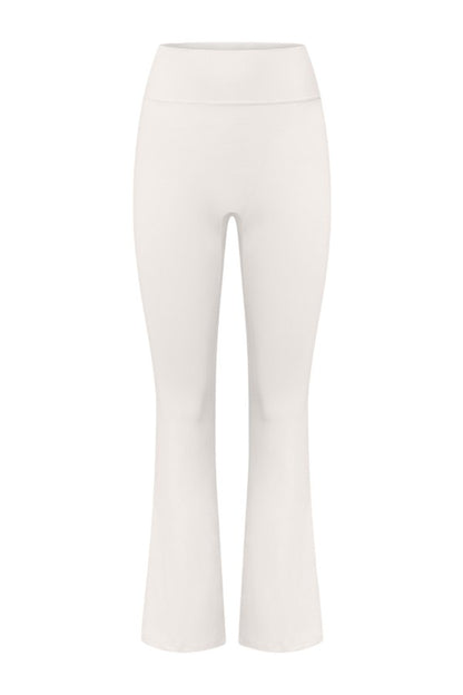 Form Invisible Scrunch Flare Leggings | Vanilla — packshot