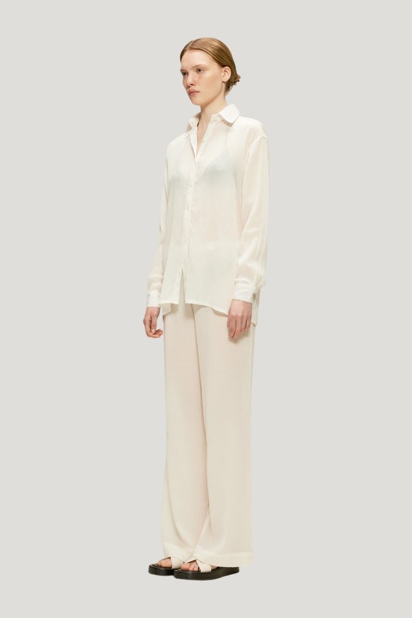 Fred Shirt — model side