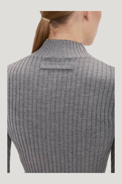 Georgia Jumper — carry 3