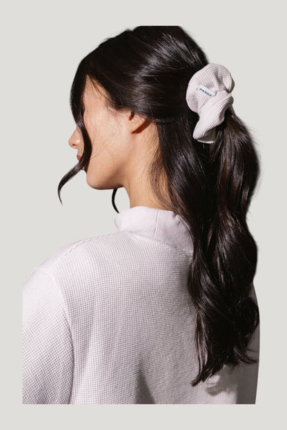 Waffle Hair Set — model side